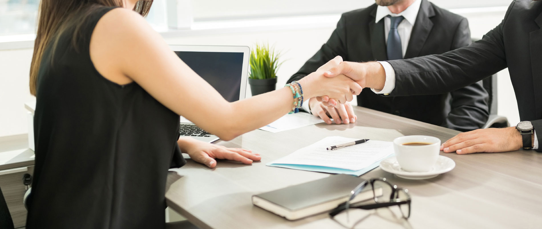 Te <strong>acompañamos</strong> desde el <strong>primer momento</strong>.